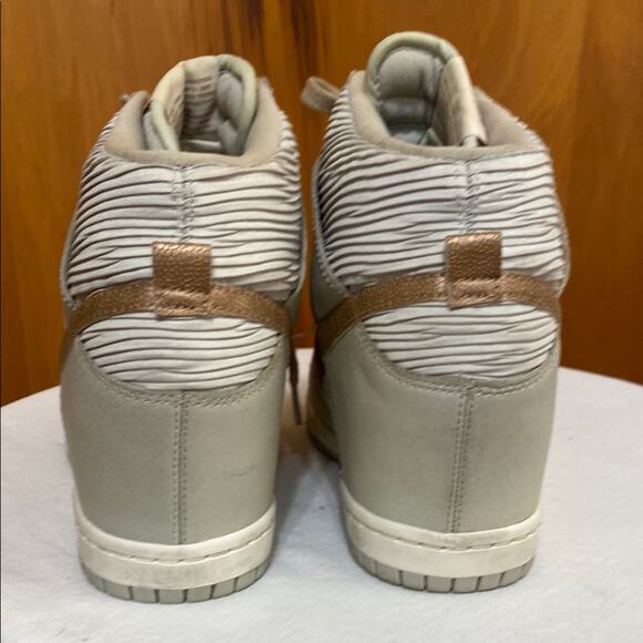 Nike Women's Dunk Sky High Wedge Sneakers Light Bone Metallic Red Bronze - 10 - Picture 3 of 12